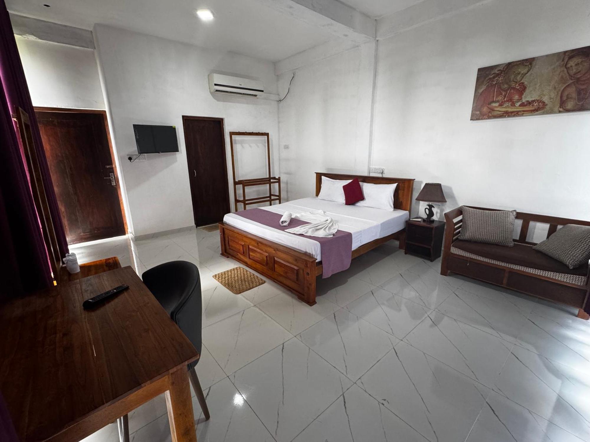 Hotel Ciel Star Anuradhapura Exterior foto